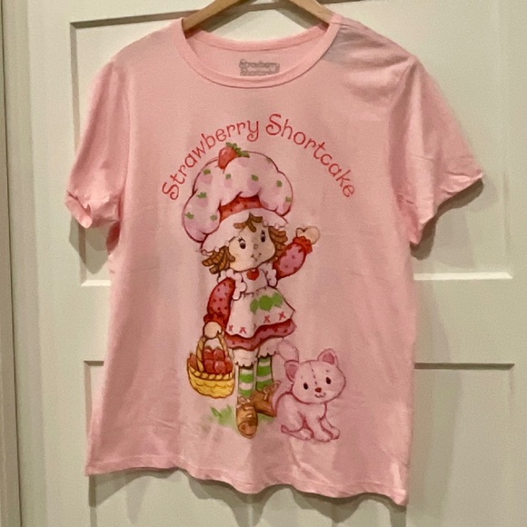 Hybrid Apparel Tops - Strawberry Shortcake Graphic T-Shirt Front & Back Vintage Hobby Goods Sz Lg